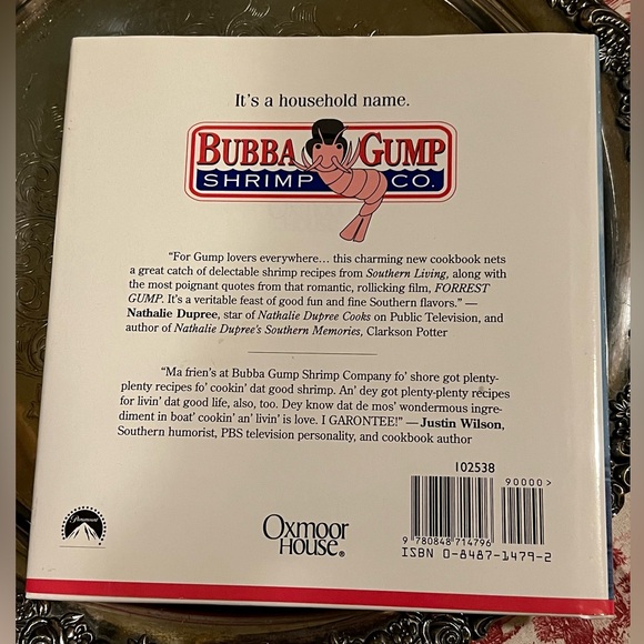 THE BUBBA GUMP SHRIMP COMPANY COOKBOOK. - Picture 2 of 8
